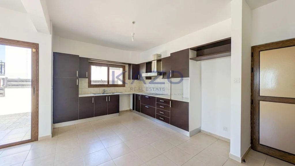 4 Bedroom House for Sale in Aradippou, Larnaca District