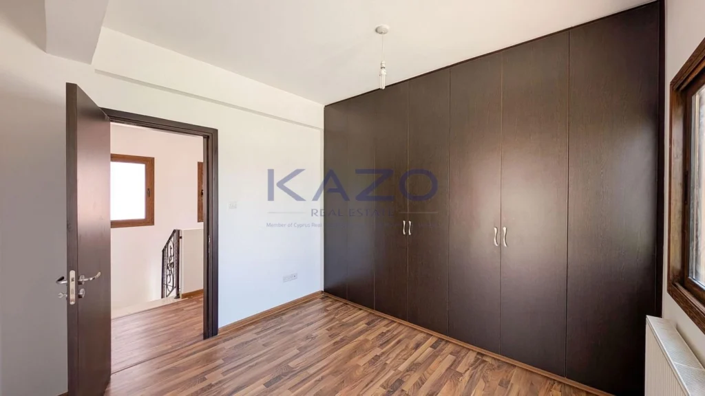 4 Bedroom House for Sale in Aradippou, Larnaca District