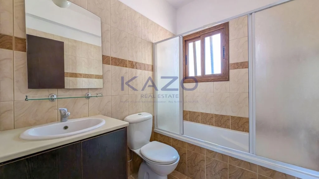 4 Bedroom House for Sale in Aradippou, Larnaca District
