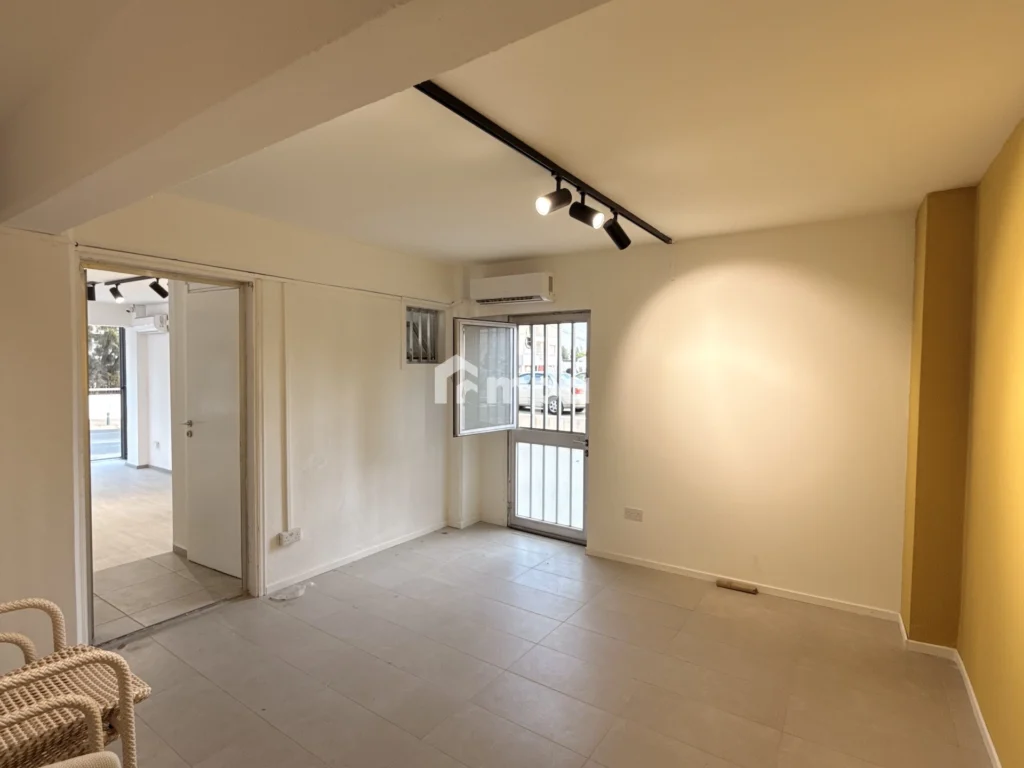 100m² Commercial for Rent in Nicosia District