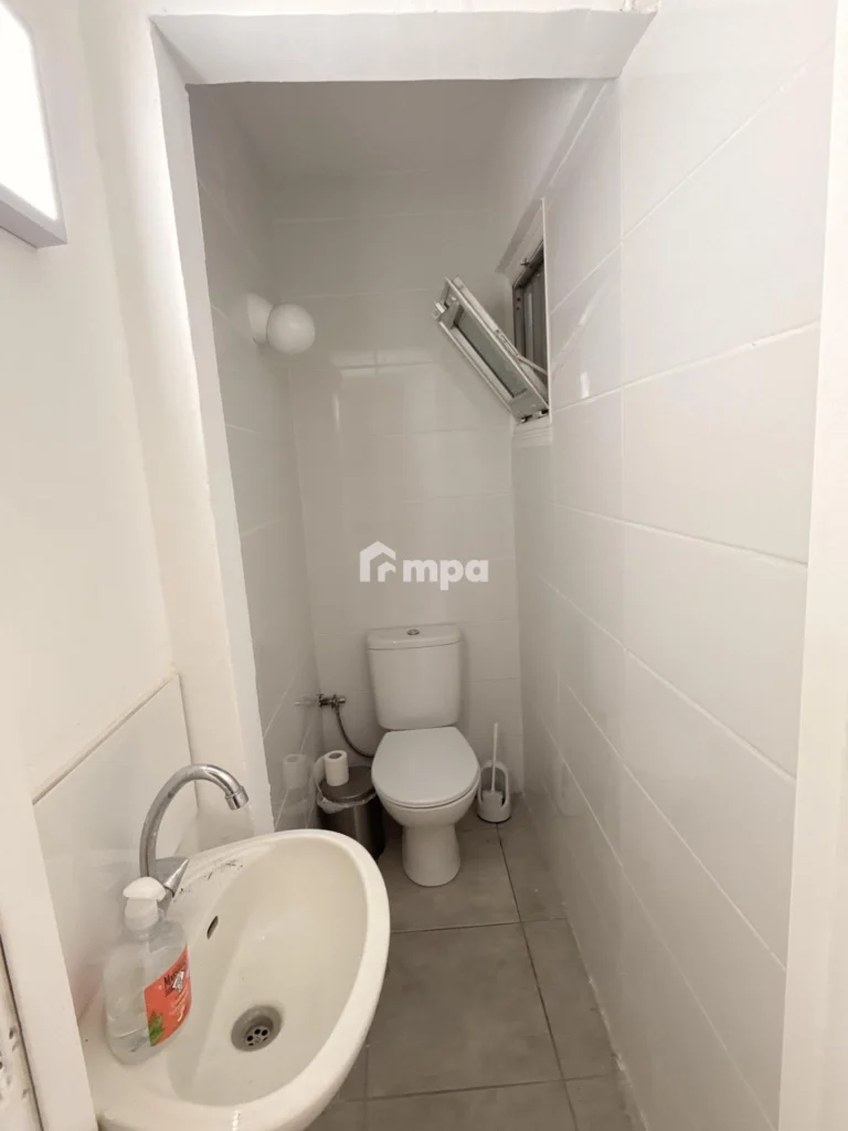 100m² Commercial for Rent in Nicosia District