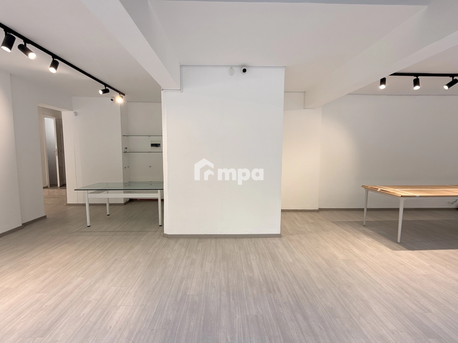 100m² Commercial for Rent in Nicosia District