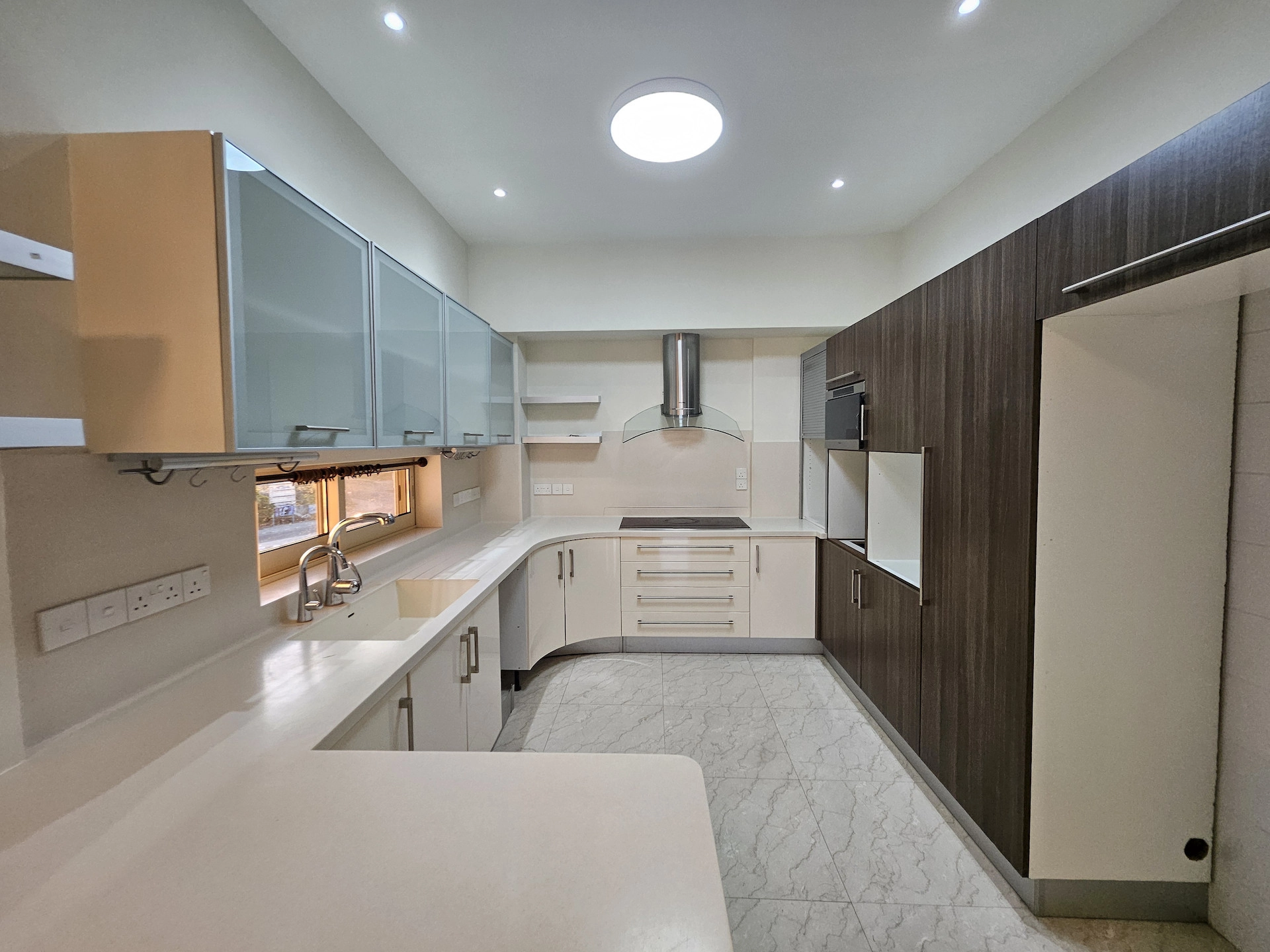 4 Bedroom Apartment for Rent in Limassol District