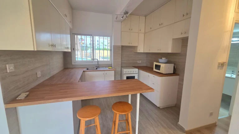 2 Bedroom Apartment for Rent in Parekklisia Tourist Area, Limassol District