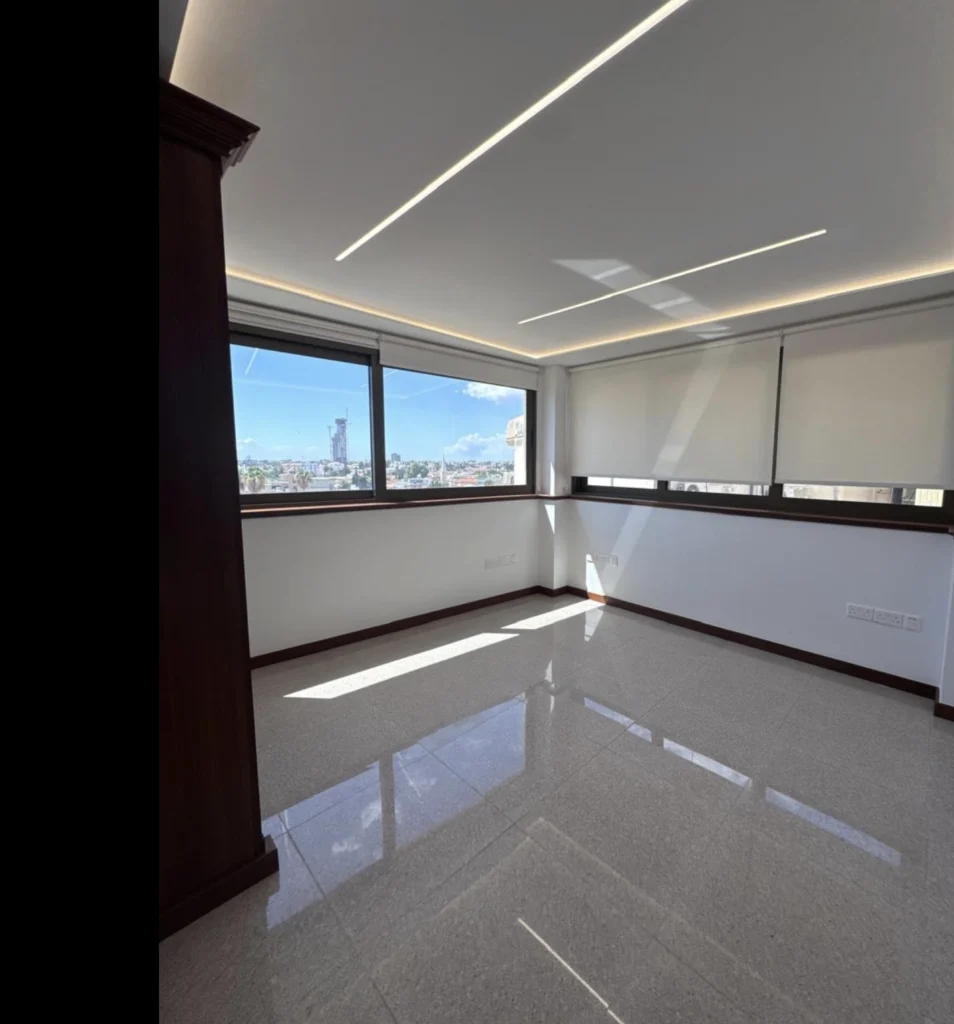 120m² Office for Rent in Limassol District