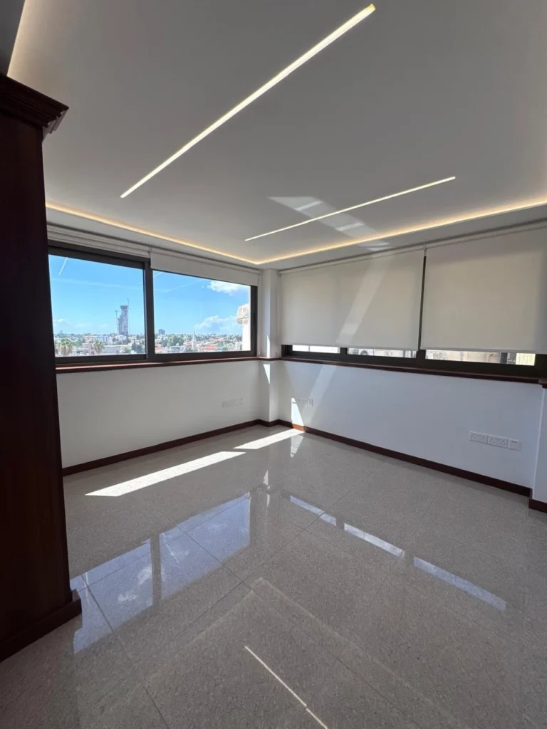120m² Office for Rent in Limassol District