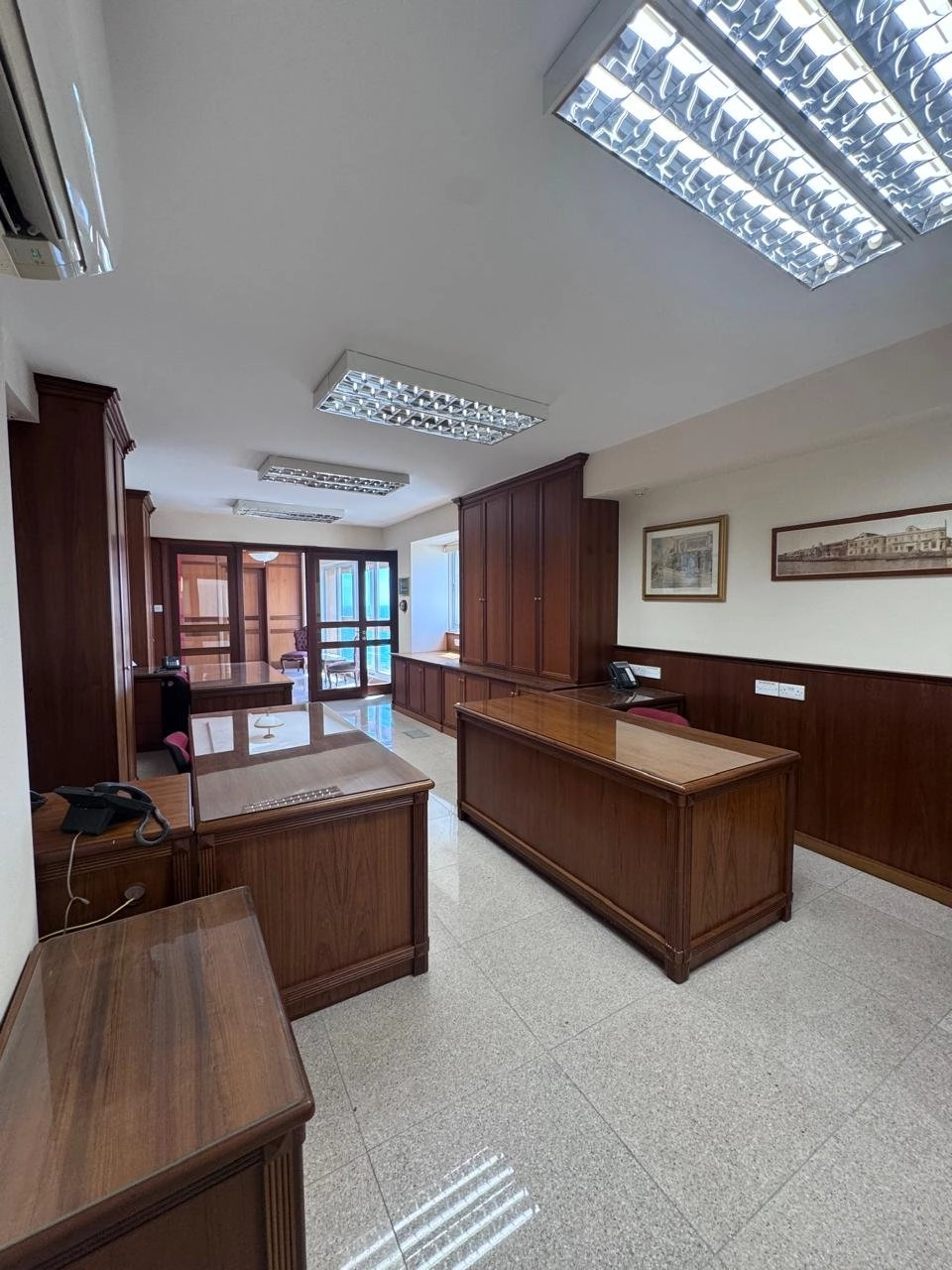 120m² Office for Rent in Limassol District