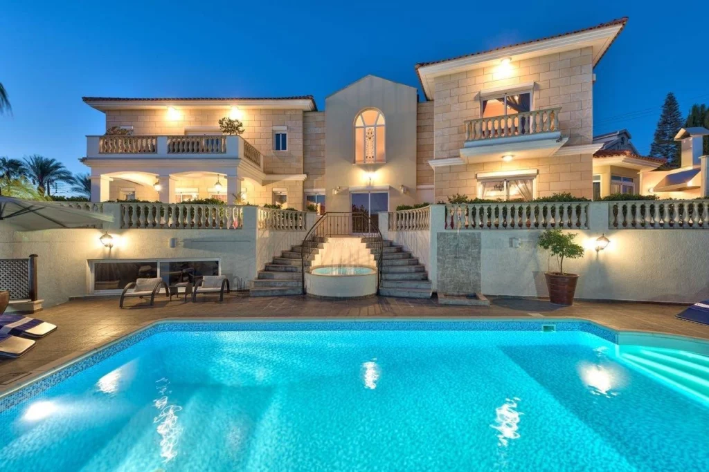 5 Bedroom House for Rent in Agios Tychonas, Limassol District
