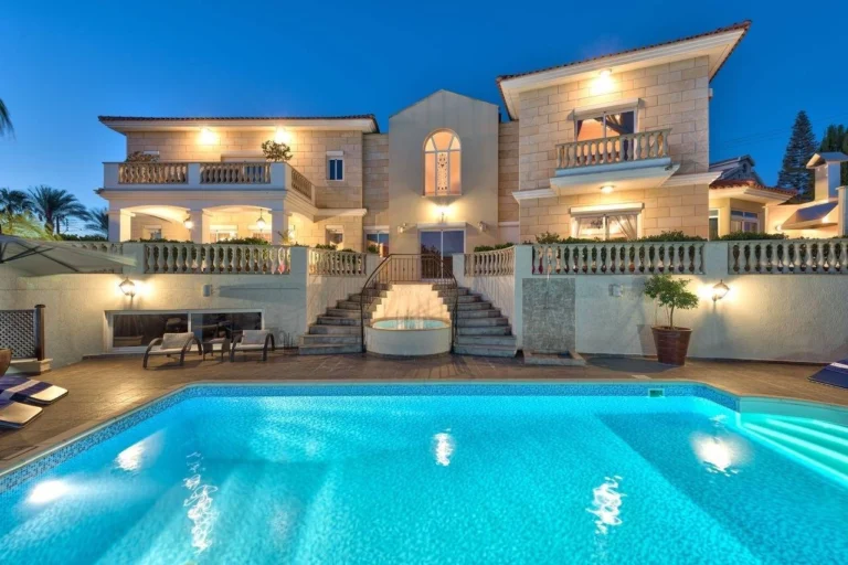 5 Bedroom House for Rent in Agios Tychonas, Limassol District