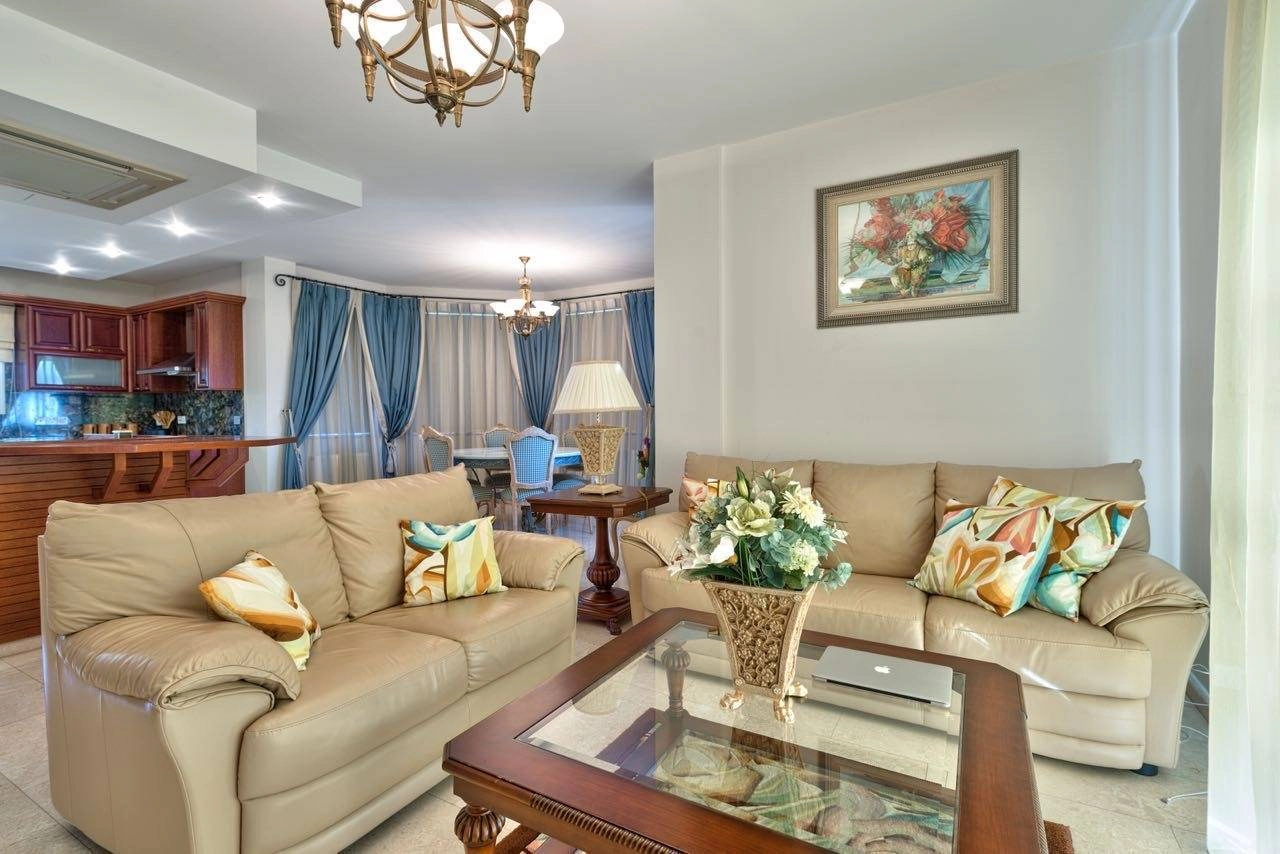 5 Bedroom House for Rent in Agios Tychonas, Limassol District