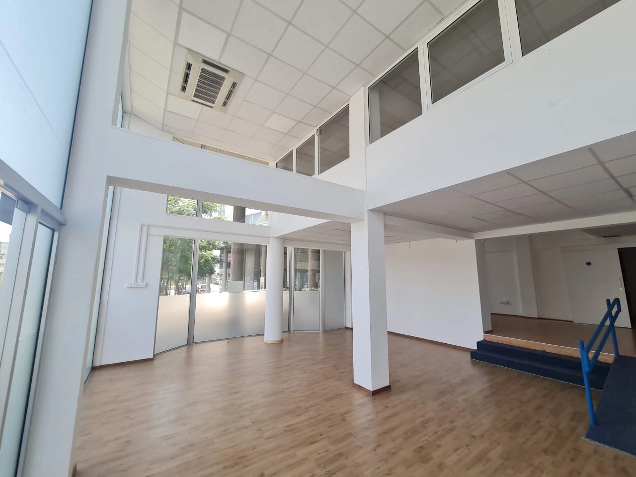 245m² Office for Rent in Drosia, Larnaca District