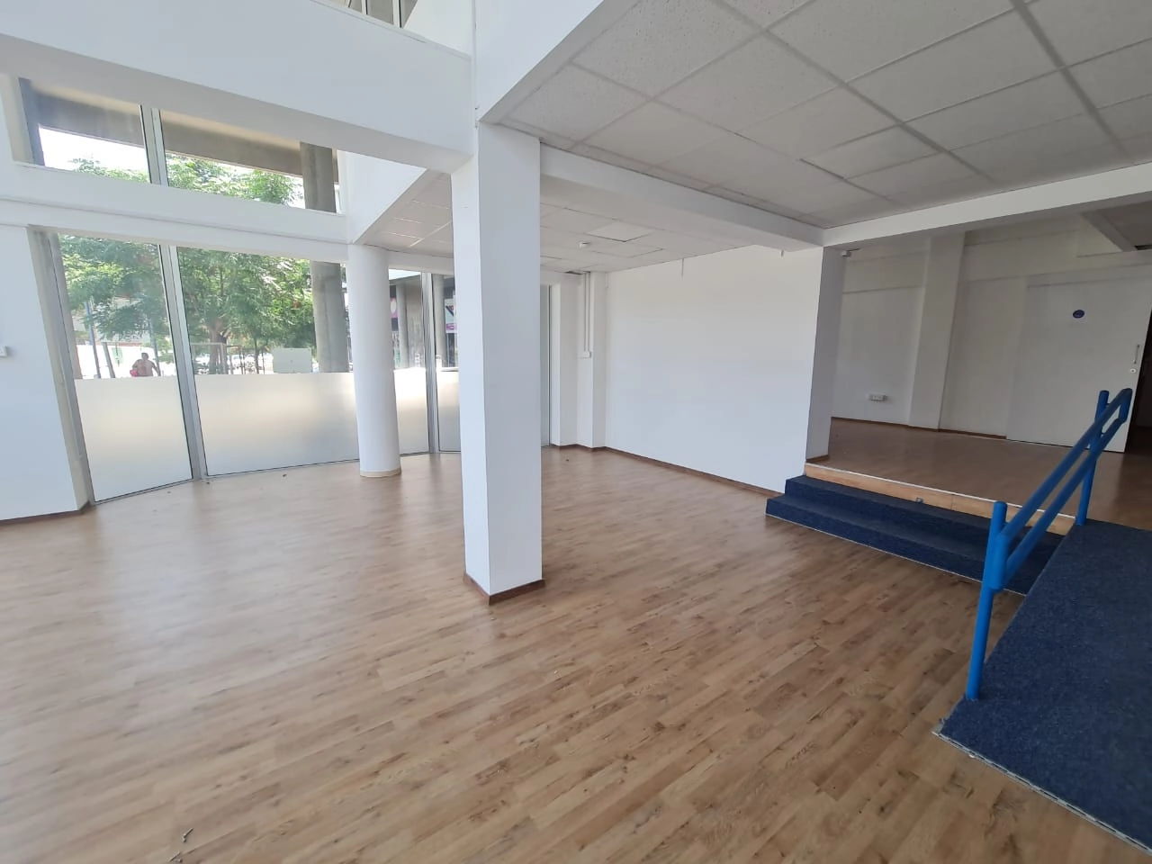 245m² Office for Rent in Drosia, Larnaca District