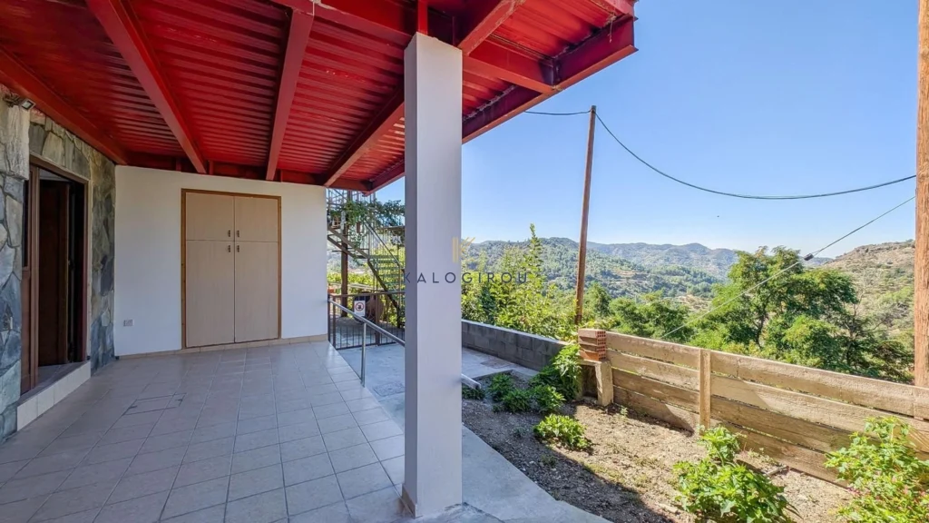 3 Bedroom House for Sale in Agros, Limassol District