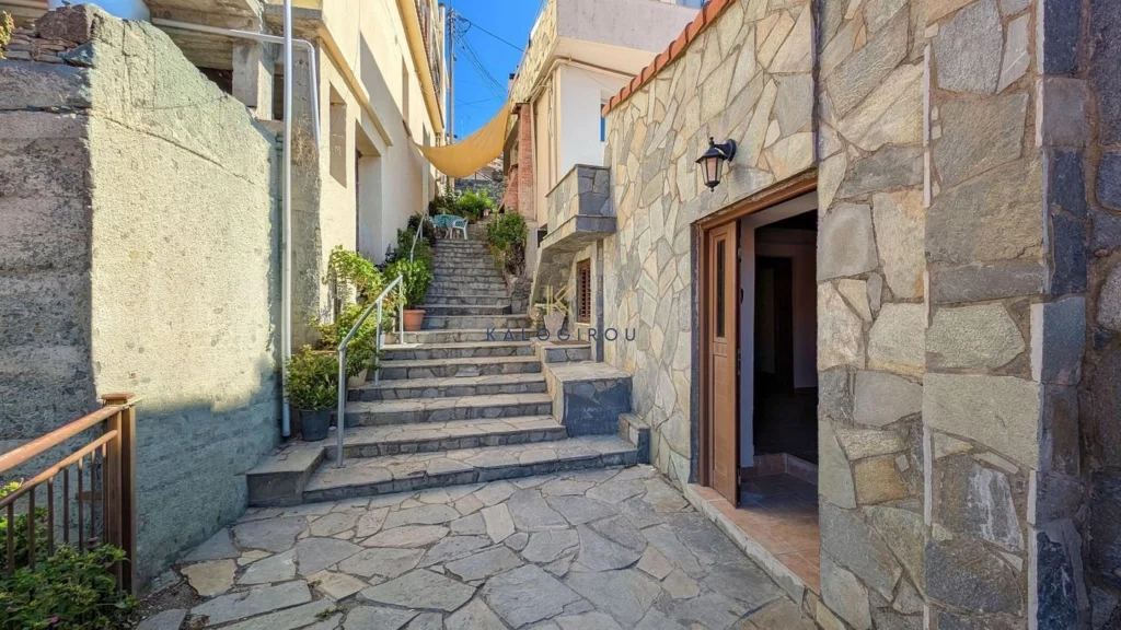 3 Bedroom House for Sale in Agros, Limassol District