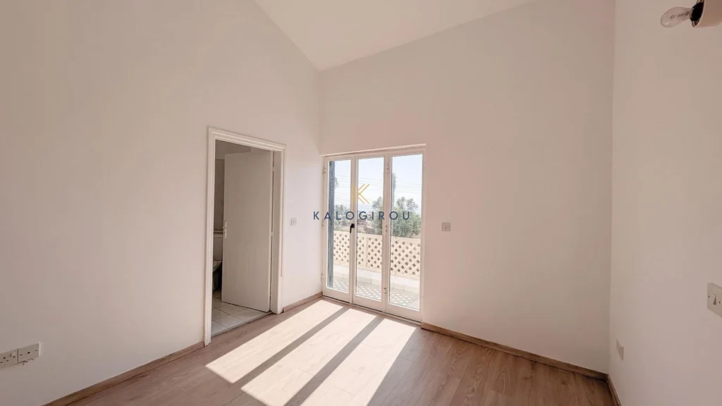 3 Bedroom House for Sale in Chlorakas, Paphos District