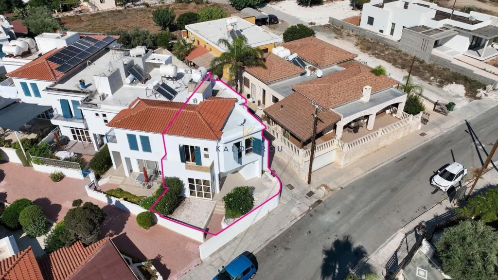 3 Bedroom House for Sale in Chlorakas, Paphos District