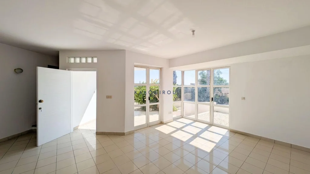 3 Bedroom House for Sale in Chlorakas, Paphos District