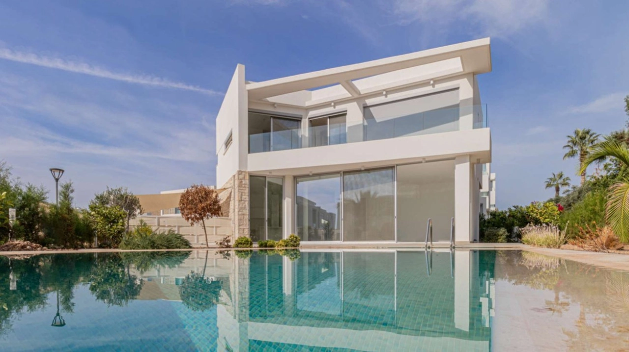 4 Bedroom House for Sale in Coral Bay, Paphos District