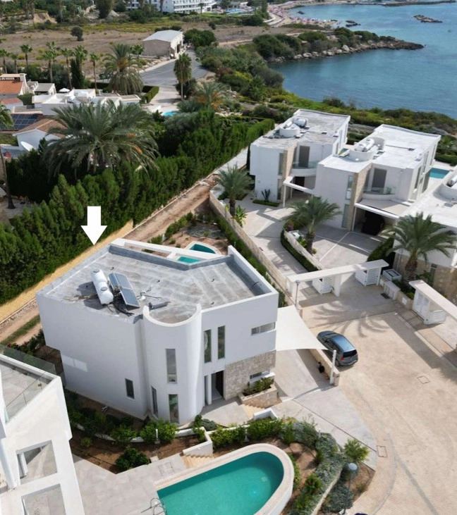 4 Bedroom House for Sale in Coral Bay, Paphos District