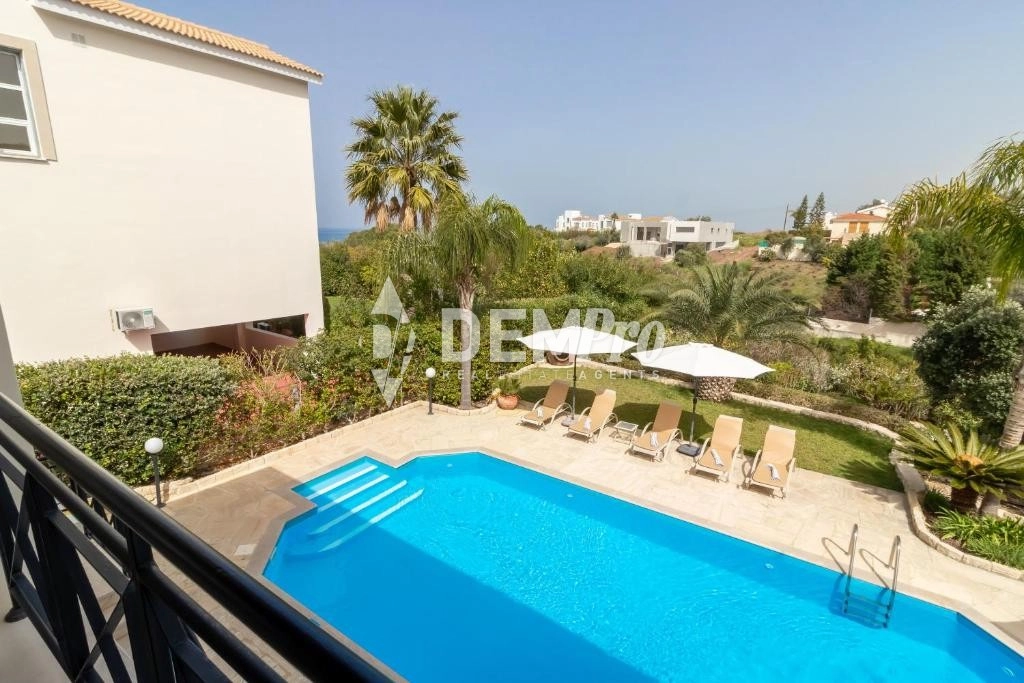 4 Bedroom House for Rent in Neo Chorio Pafou, Paphos District