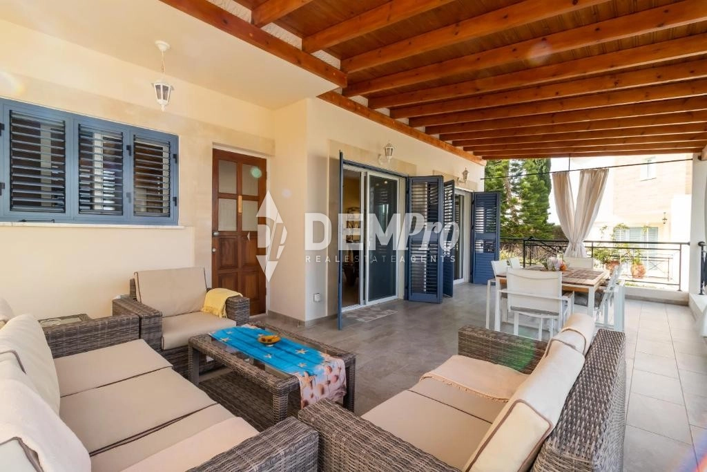 4 Bedroom House for Rent in Neo Chorio Pafou, Paphos District