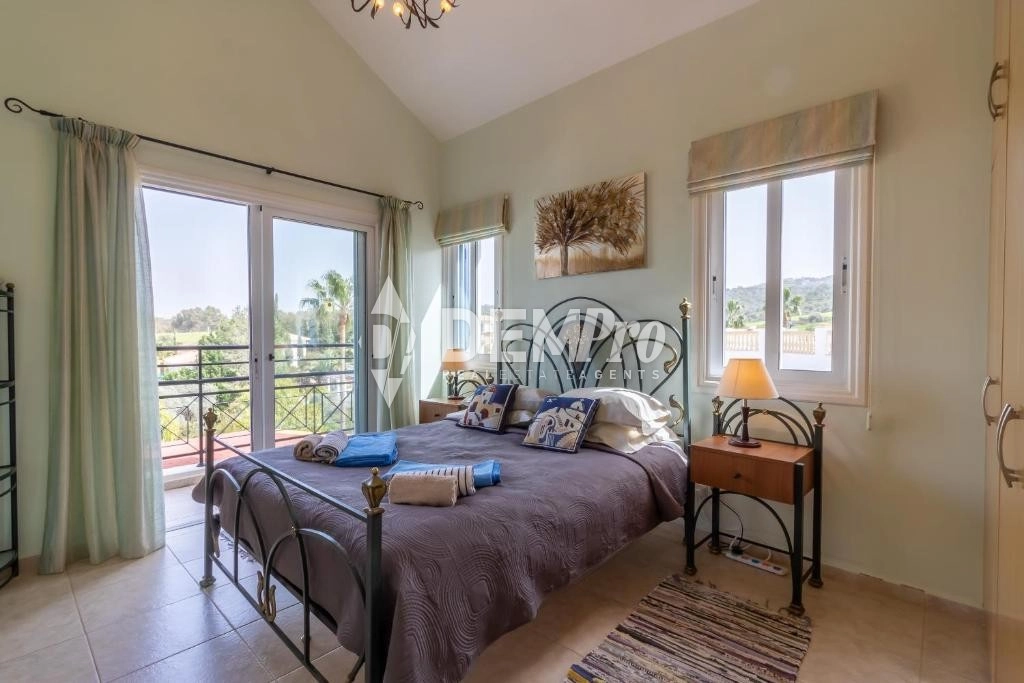 4 Bedroom House for Rent in Neo Chorio Pafou, Paphos District