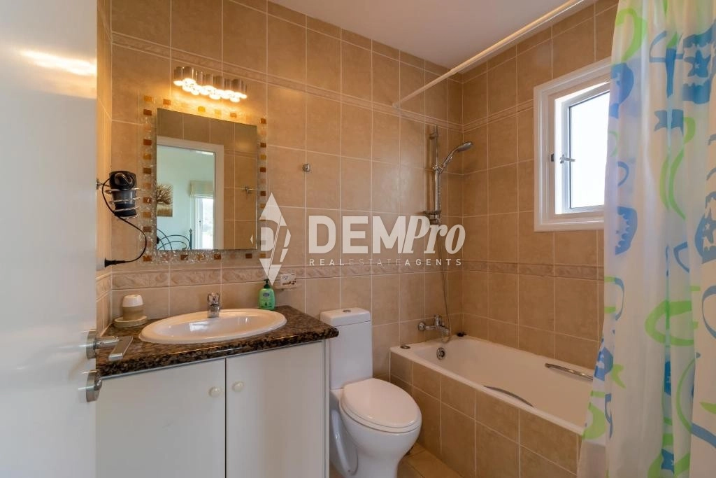 4 Bedroom House for Rent in Neo Chorio Pafou, Paphos District