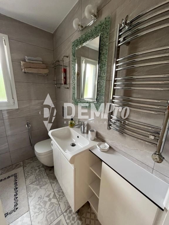 4 Bedroom House for Rent in Neo Chorio Pafou, Paphos District
