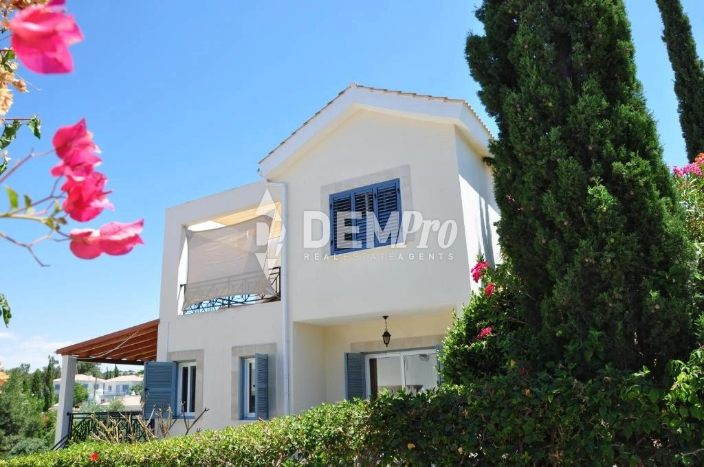 4 Bedroom House for Rent in Neo Chorio Pafou, Paphos District