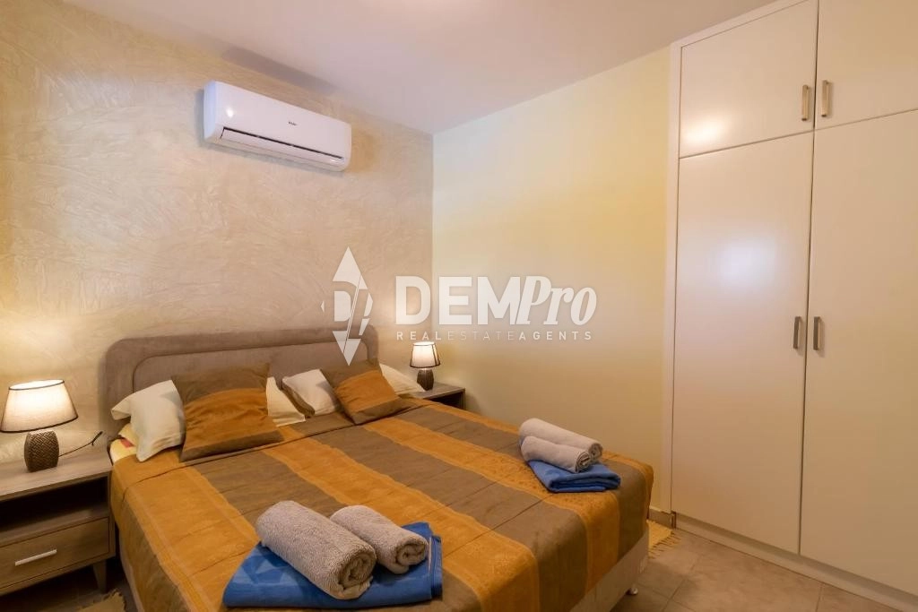 4 Bedroom House for Rent in Neo Chorio Pafou, Paphos District