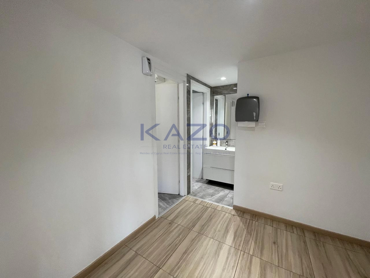 250m² Office for Rent in Limassol – Neapolis