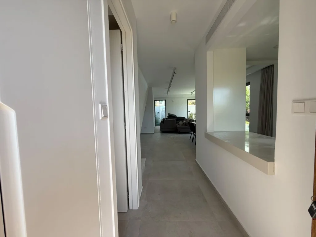 3 Bedroom House for Rent in Kissonerga, Paphos District