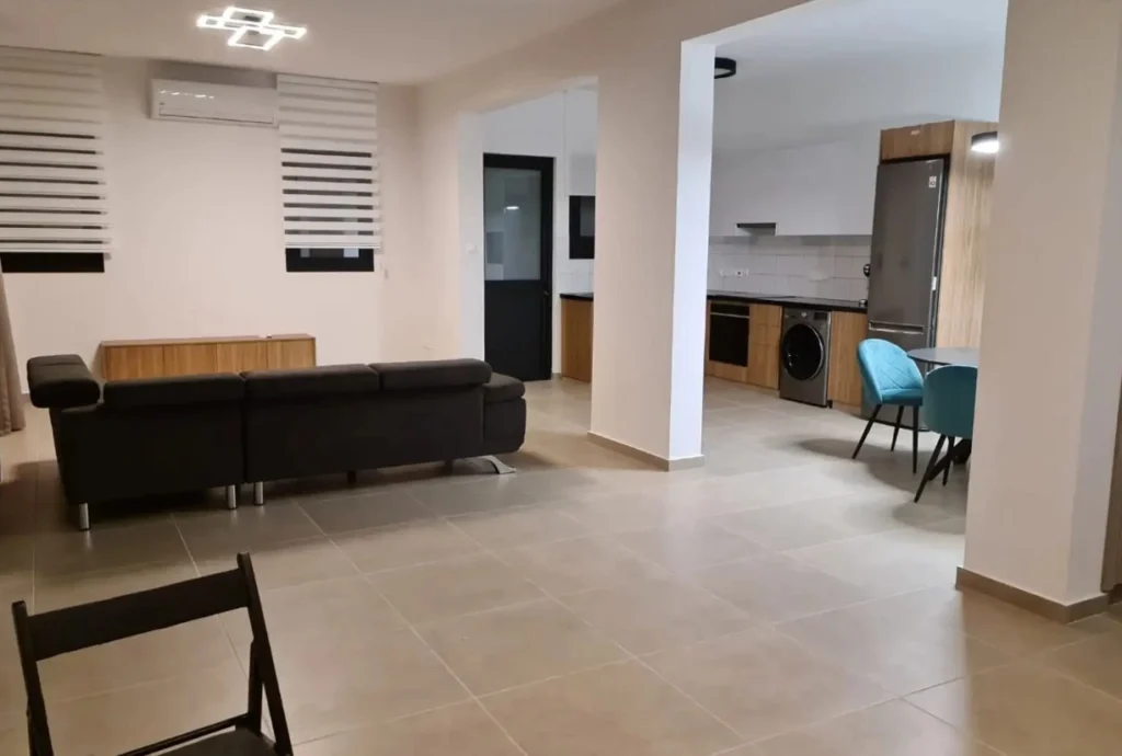 313m² Building for Sale in Limassol – Mesa Geitonia