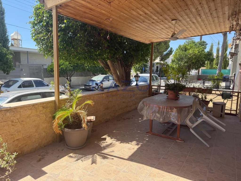 2 Bedroom House for Sale in Limassol – Kapsalos