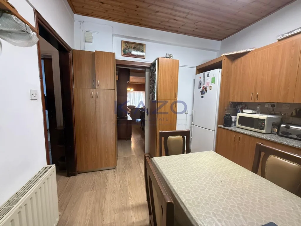 2 Bedroom House for Sale in Limassol – Kapsalos
