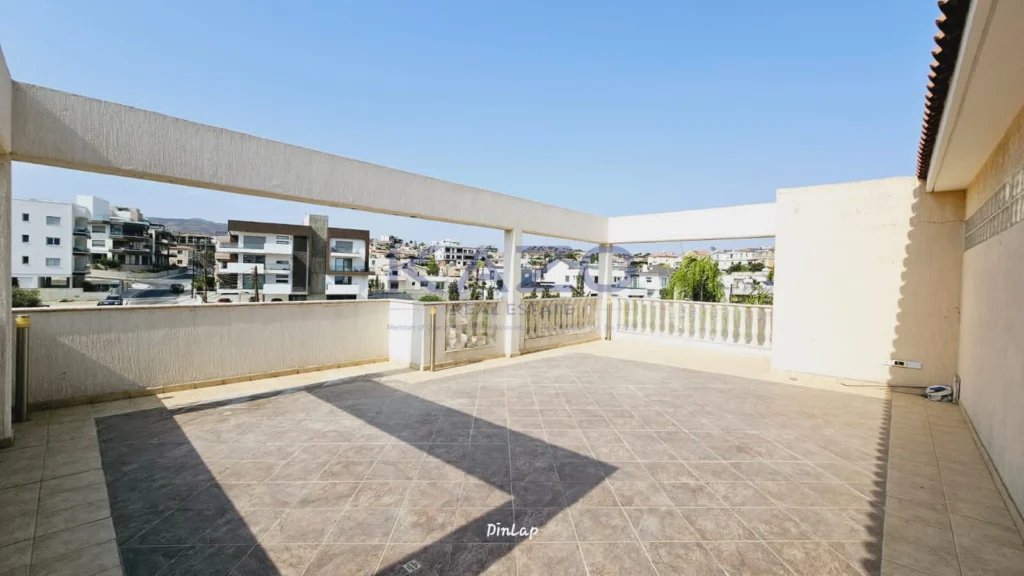 2 Bedroom Apartment for Sale in Limassol – Agios Athanasios
