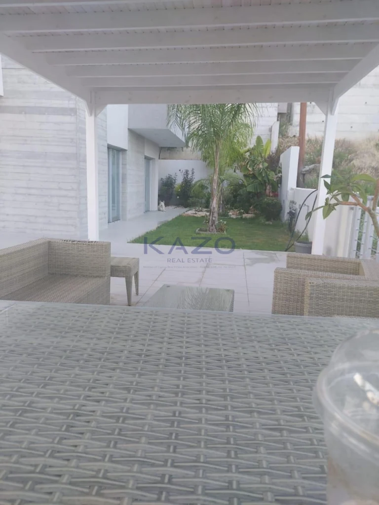 4 Bedroom House for Sale in Palodeia, Limassol District