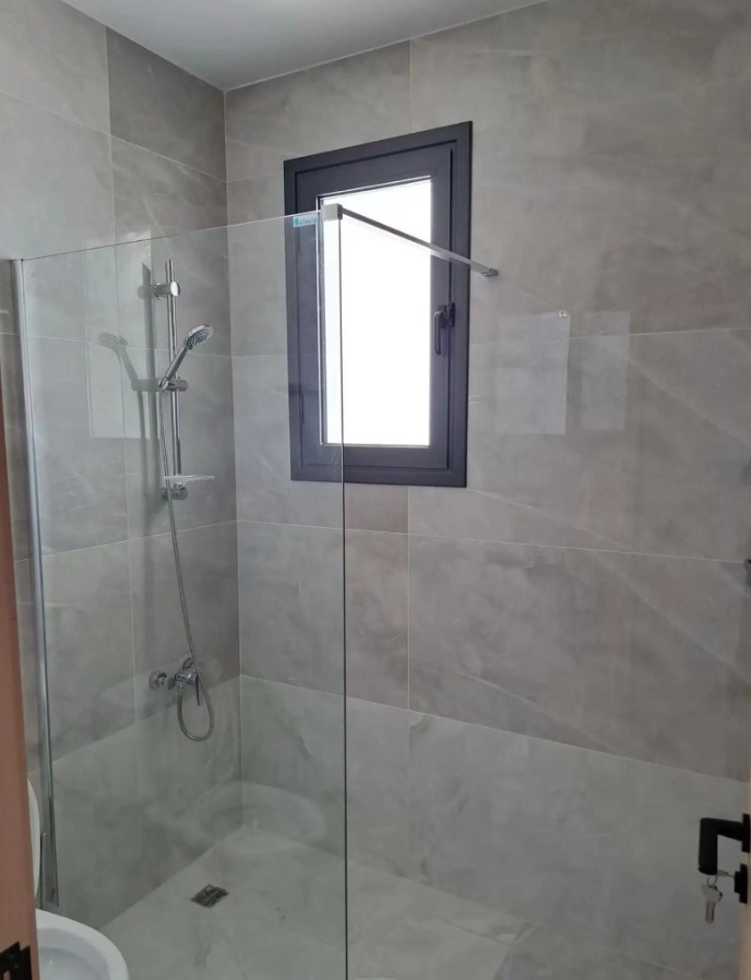 652m² Building for Sale in Paphos – Universal