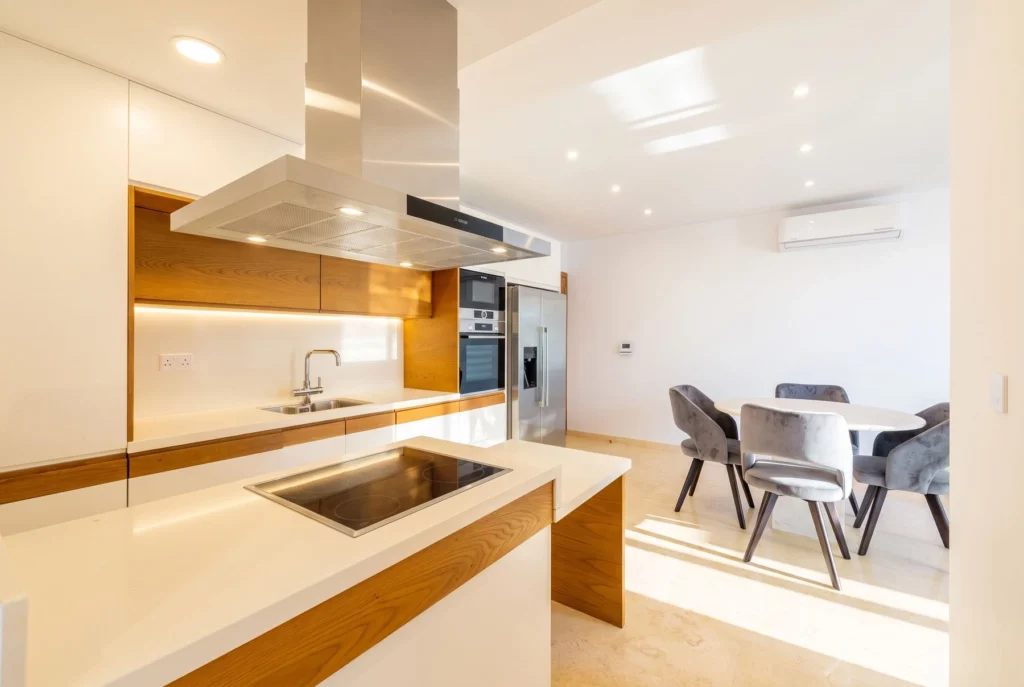 2 Bedroom Apartment for Sale in Paphos – Universal