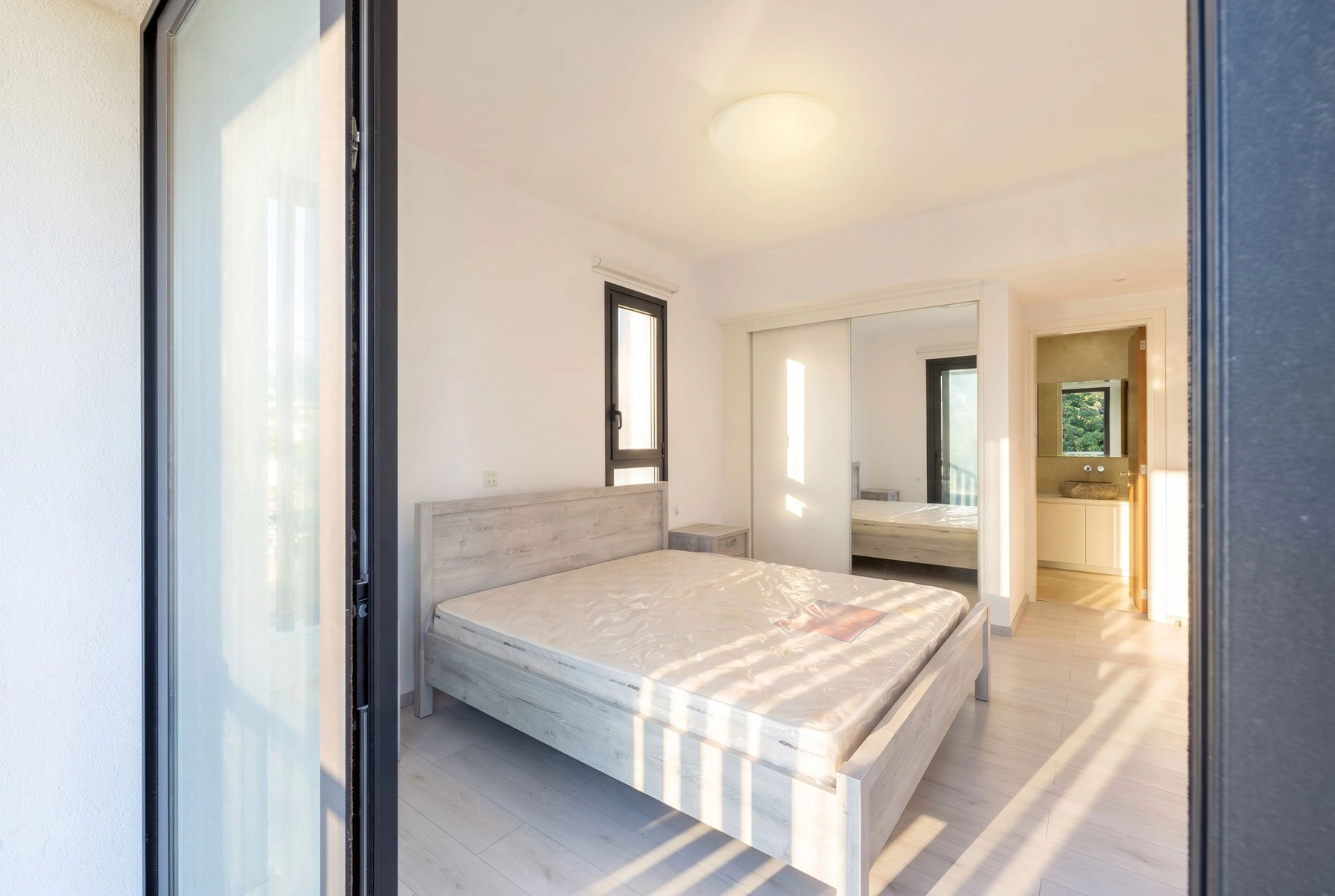 2 Bedroom Apartment for Sale in Paphos – Universal