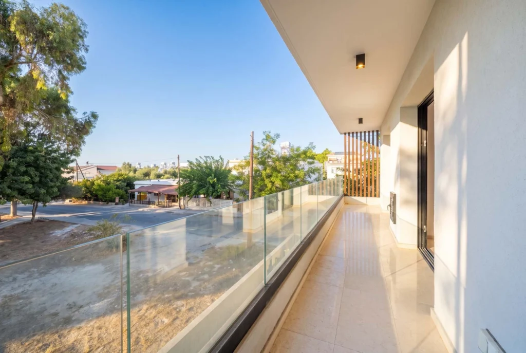 2 Bedroom Apartment for Sale in Paphos – Universal