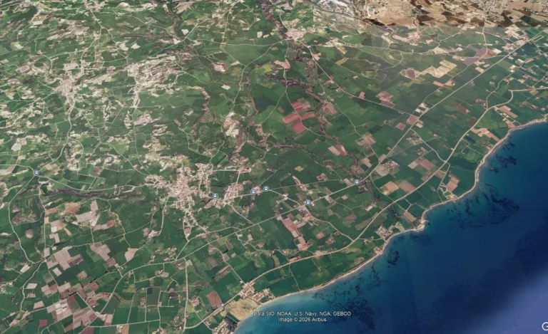 12,357m² Plot for Sale in Mazotos, Larnaca District