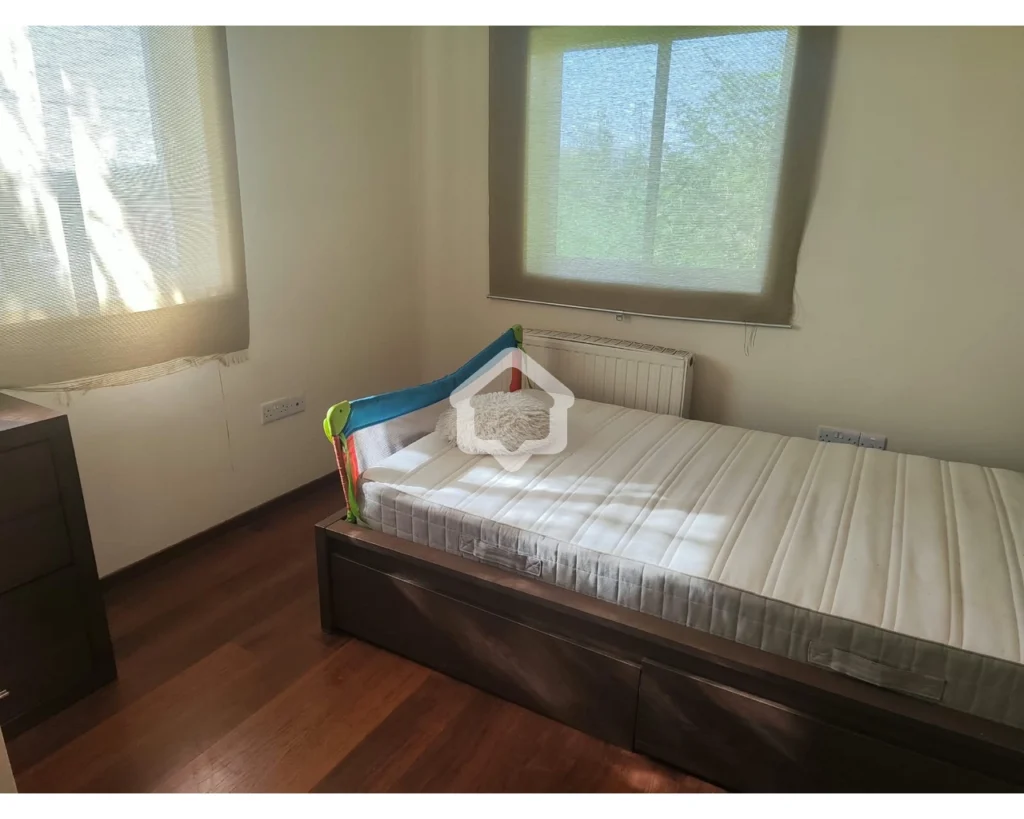 5 Bedroom House for Sale in Agios Dometios, Nicosia District