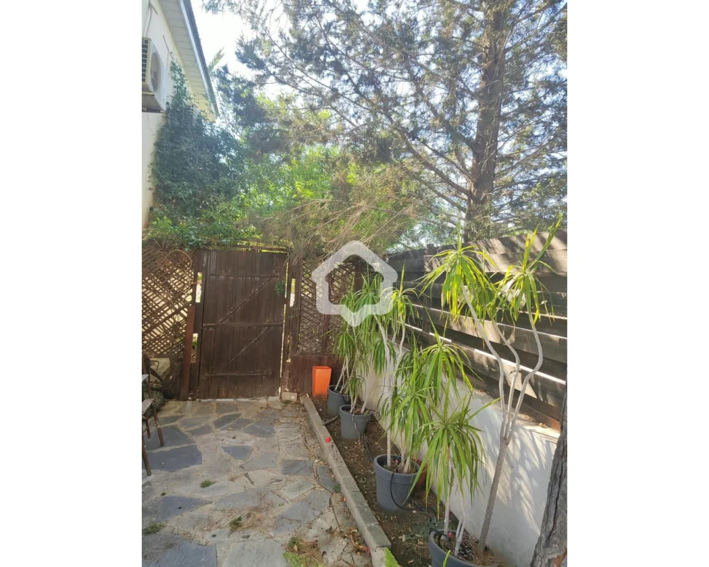 5 Bedroom House for Sale in Agios Dometios, Nicosia District