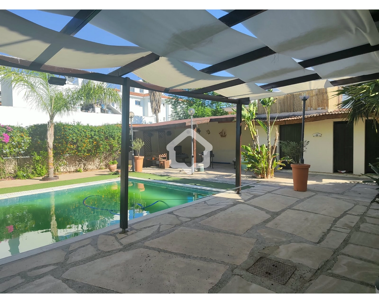 5 Bedroom House for Sale in Agios Dometios, Nicosia District