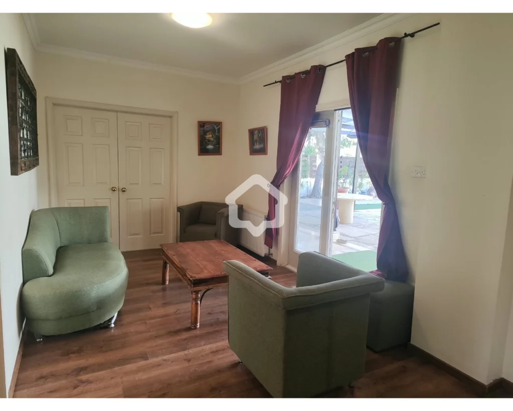 5 Bedroom House for Sale in Agios Dometios, Nicosia District