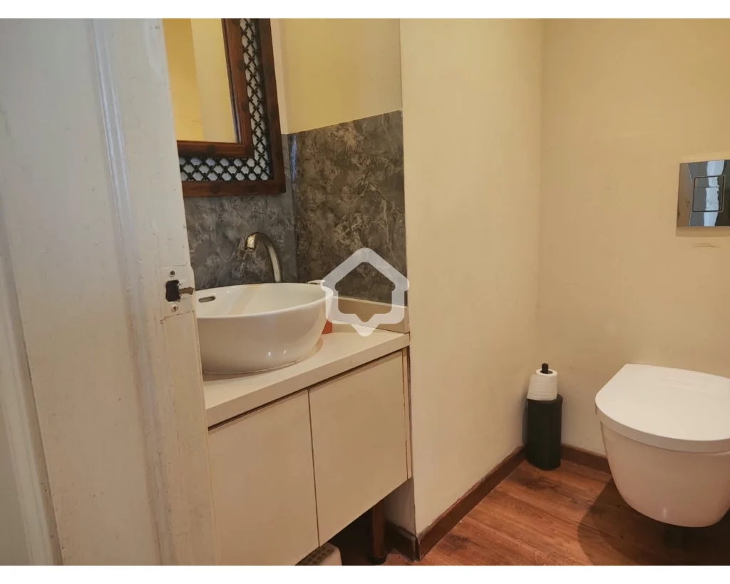 5 Bedroom House for Sale in Agios Dometios, Nicosia District