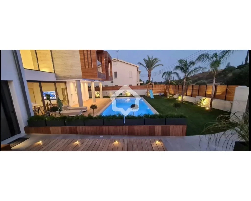 4 Bedroom House for Sale in Alampra, Nicosia District