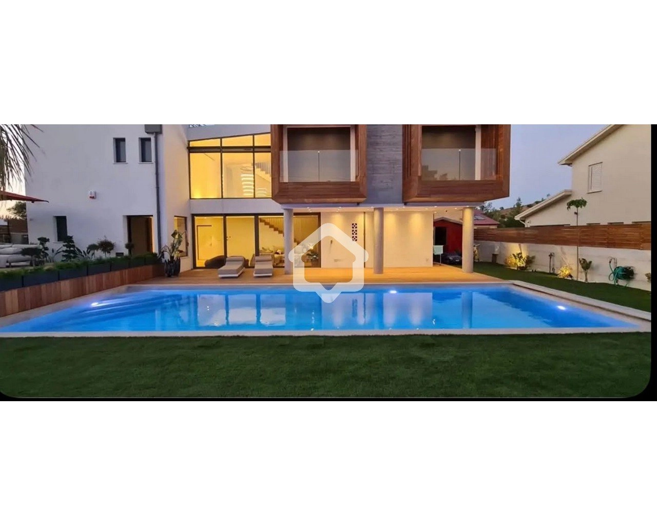 4 Bedroom House for Sale in Alampra, Nicosia District
