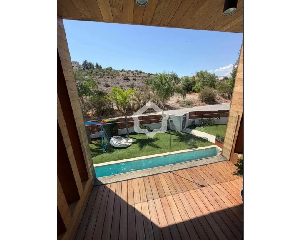 4 Bedroom House for Sale in Alampra, Nicosia District